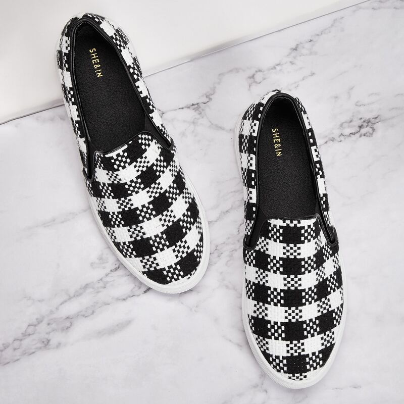 

Slip On Gingham Sneakers, Black and white