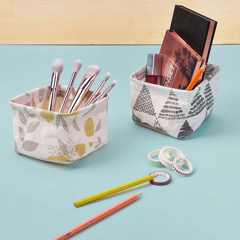 

1pc Random Mini Fabric Storage Basket, Multicolor