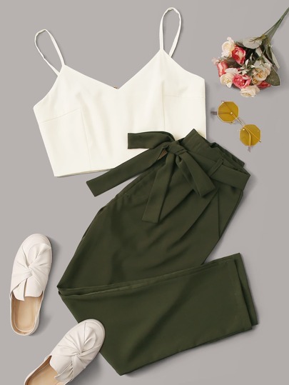 Einfarbiges Cami Top mit V-Kragen & Hose mit Gürtel