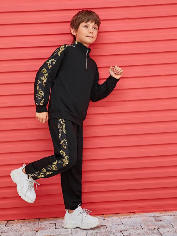 

Boys Zip Half Placket Scarf Print Sweatshirt & Joggers Set, Black, Bogdan