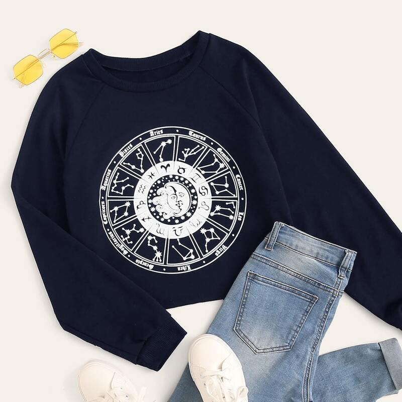 

Constellation Disk Print Raglan Sleeve Sweatshirt, Navy
