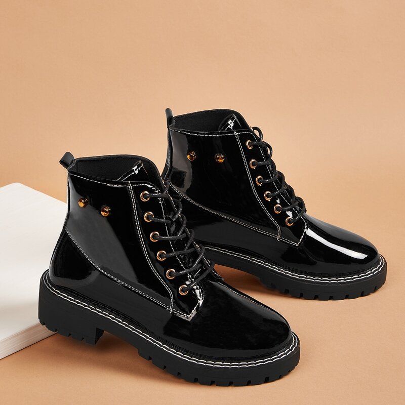 

Stud Decor Lug Sole Combat Boots, Black