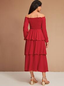 فستان بخط شكل A مكشوف الاكتاف بحافة طبقات ومدروز مكشكش