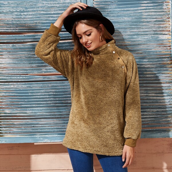

High Neck Oblique Button Teddy Sweatshirt, Brown