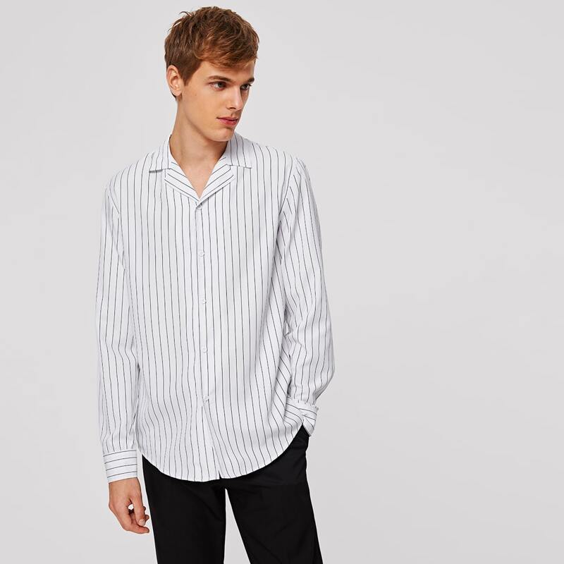 

Guys Revere Collar Curved Hem Striped Shirt, White