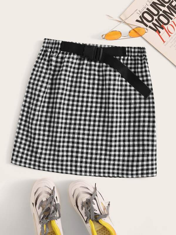 

Push Buckle Belt Front Gingham Skirt, Black and white