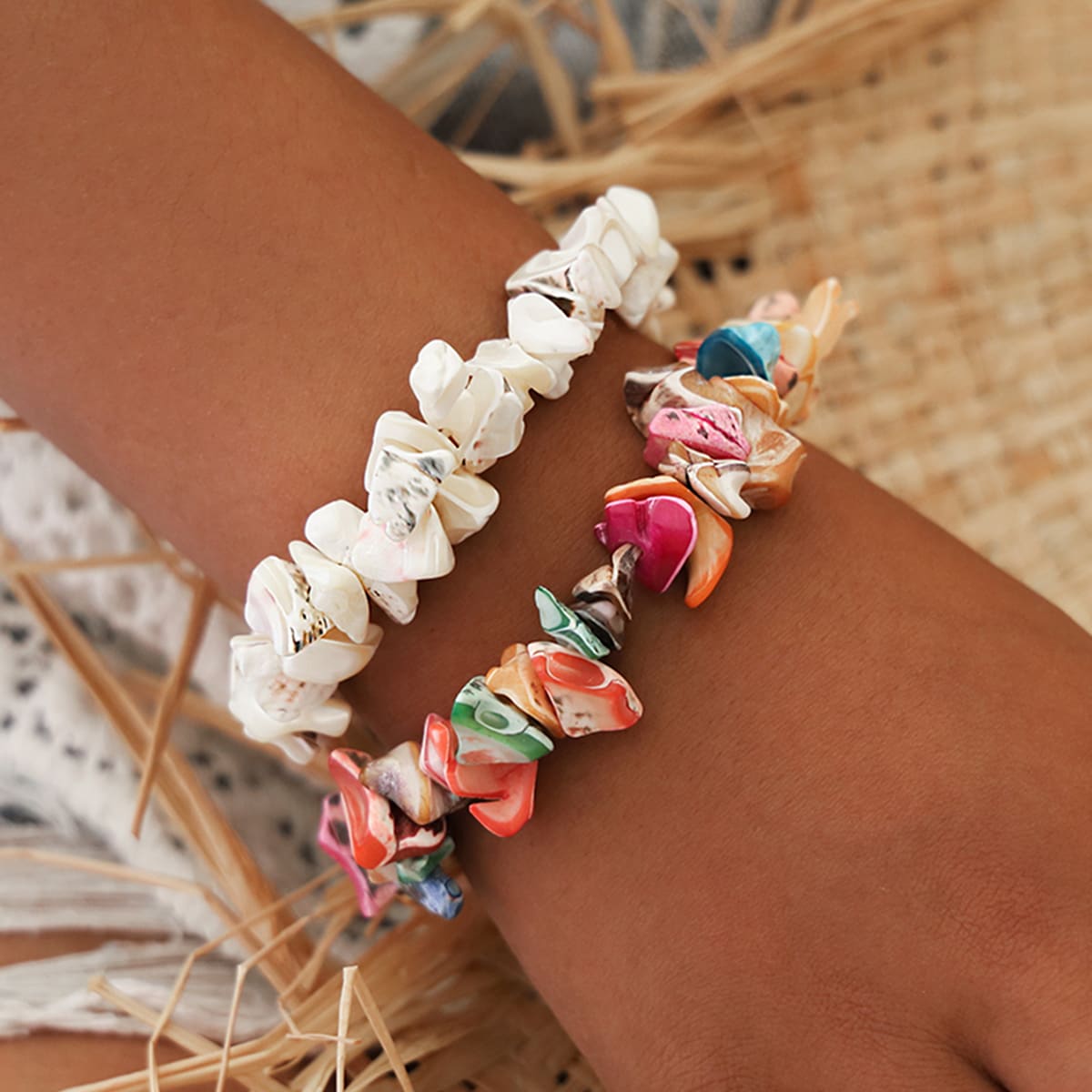 

2pcs Faux Shell Bracelet, Multicolor