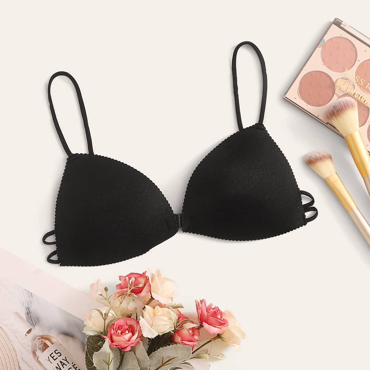 

Cut Out Bra, Black