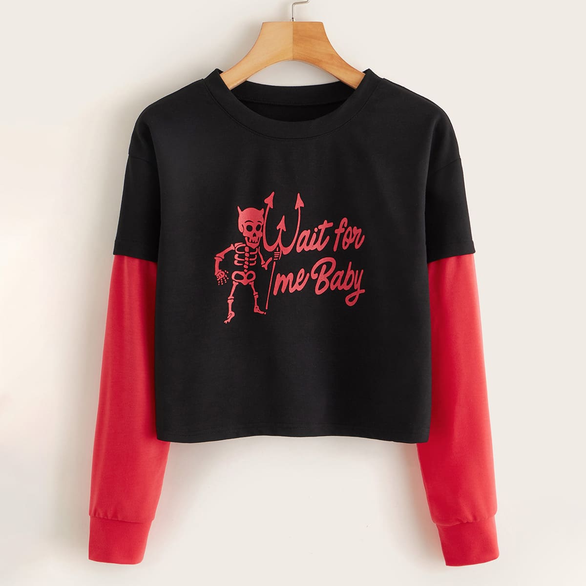 

Halloween Graphic Contrast Sleeve Sweatshirt, Black