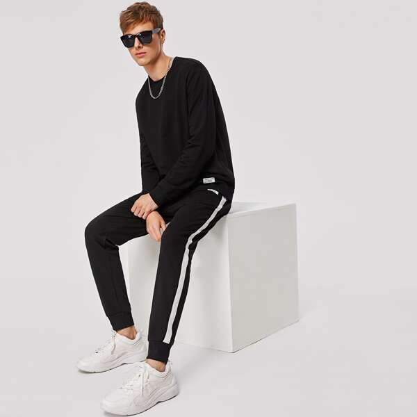 

Men Patched Detail Pullover and Contrast Sideseam Sweatpants Set, Black