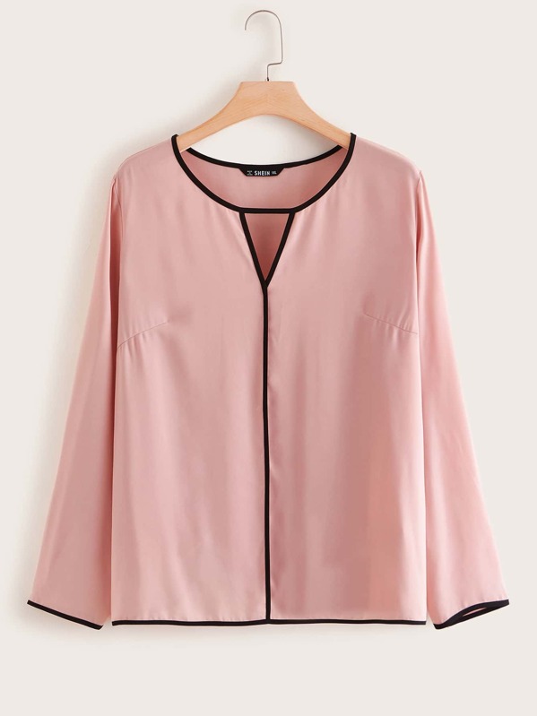 

Plus Contrast Binding Peekaboo Top, Pink