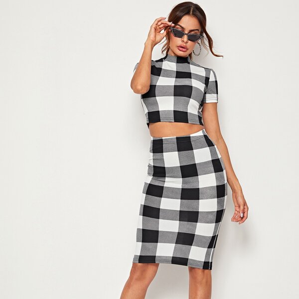 

Mock-Neck Gingham Crop Top & Pencil Skirt Set, Black and white