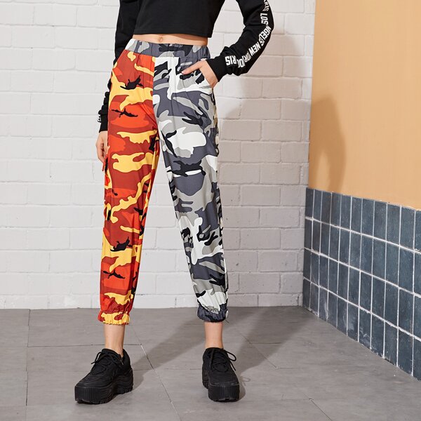 

Two Tone Camo Print Cargo Pants, Multicolor