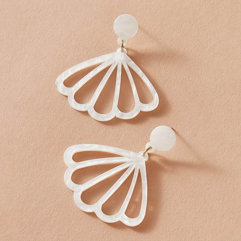 

1pair Shell Drop Earrings, White