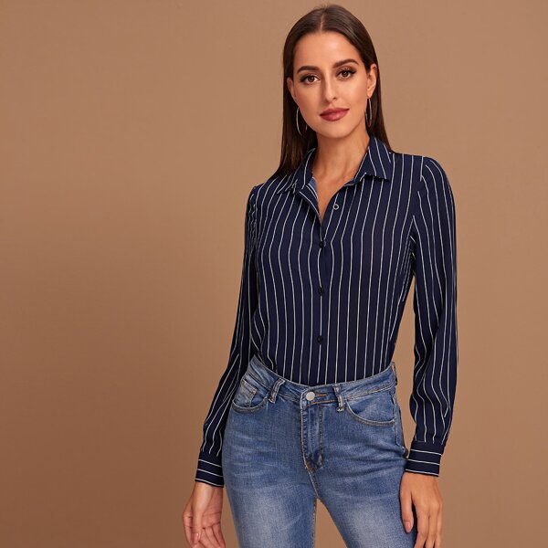 

Dolphin Hem Striped Shirt, Navy