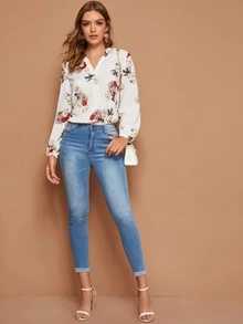 SHEIN Camisa con estampado floral de manga farol escote V - Blanco - Ver 3