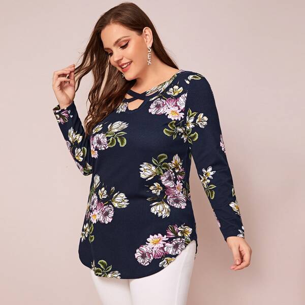 

Plus Crisscross Neck Curved Hem Floral Print Top, Navy