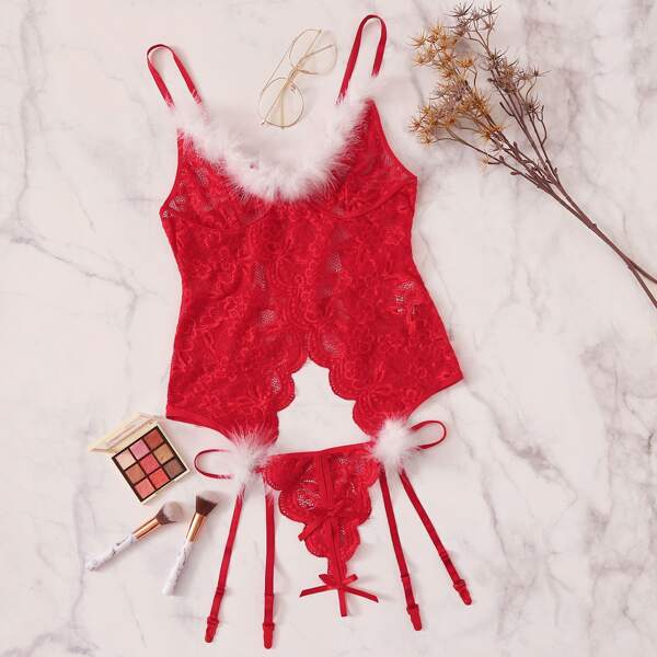

Plus Faux Fur Floral Lace Slips With Thong, Red