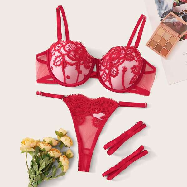 

Embroidery Mesh Underwire Lingerie Set With Leg Ring, Red