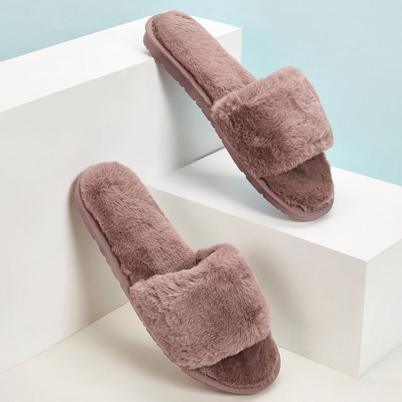 

Plain Fluffy Slippers, Red