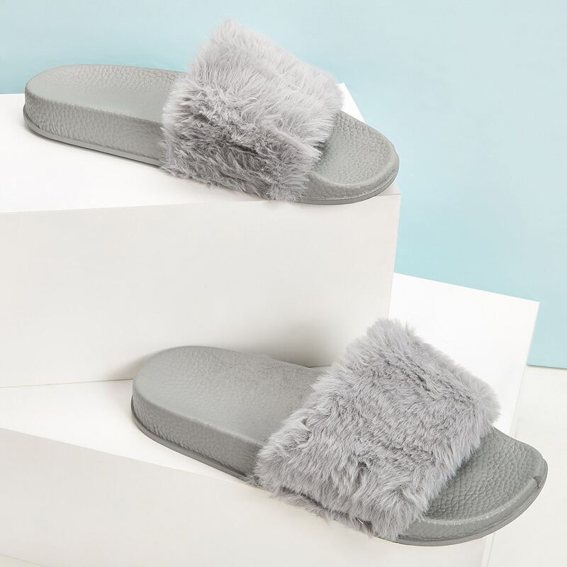 

Plain Fluffy Slippers, Grey