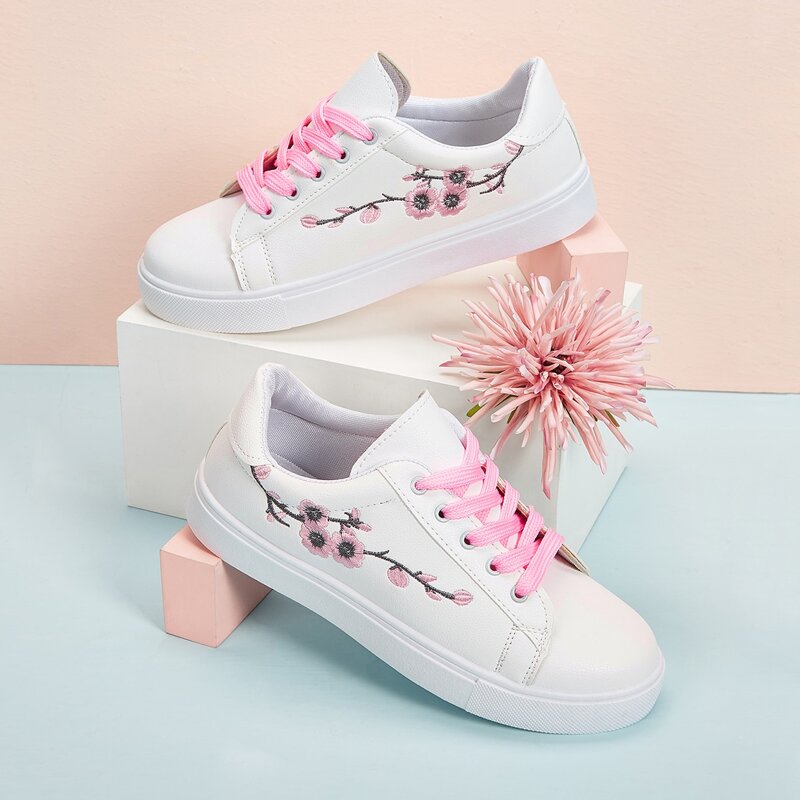 

Floral Embroidered Low Top Sneakers, White