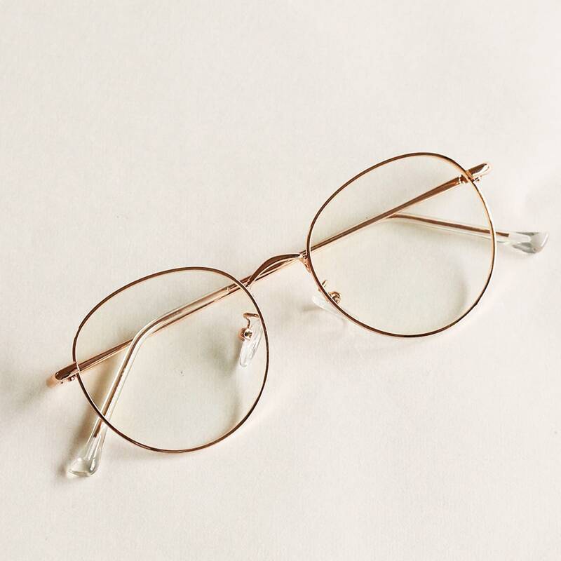 

Metal Frame Glasses