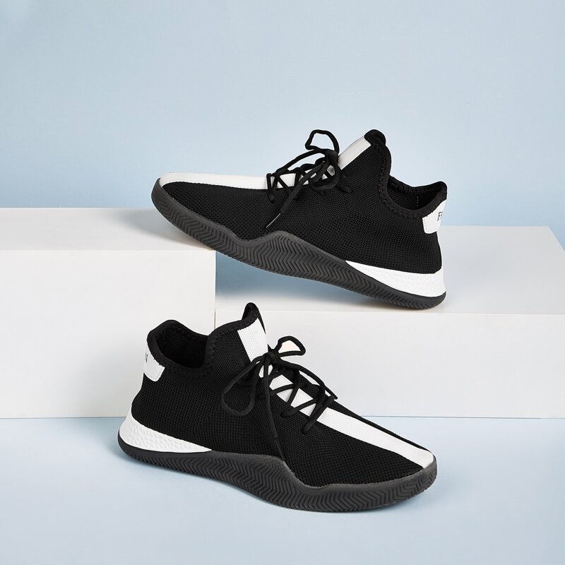 

Guys Lace-up Front Two Tone Trainers, Black and white