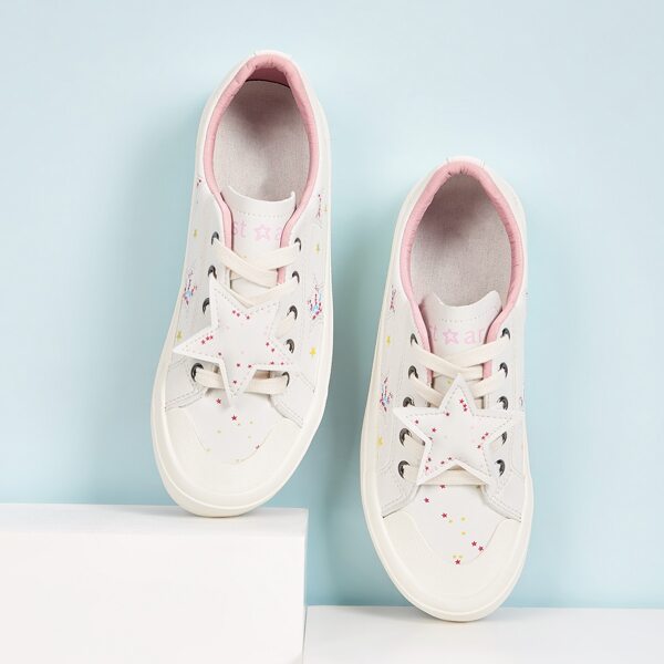 

Star Print Lace-up Sneakers