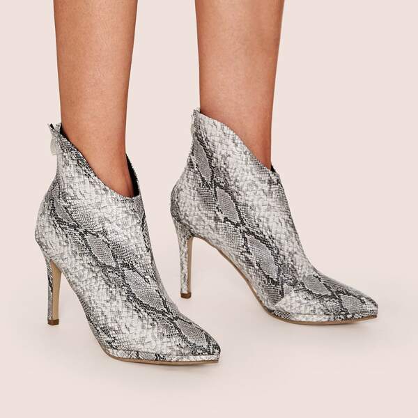 

Snakeskin Print Point Toe Stiletto Boots