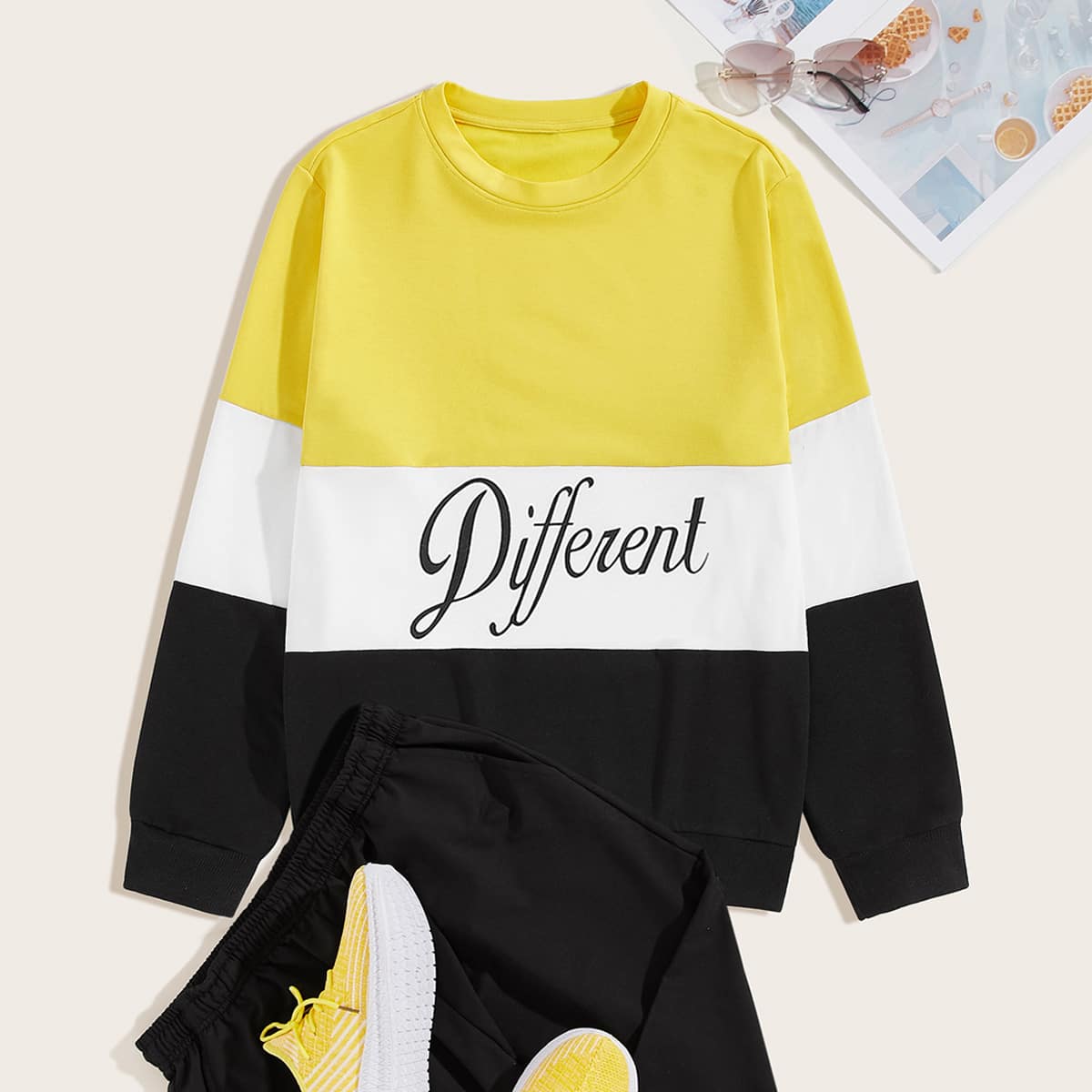 

Guys Cut And Sew Letter Graphic Sweatshirt, Multicolor