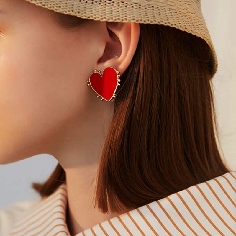 

Heart Stud Earrings 1pair, Red