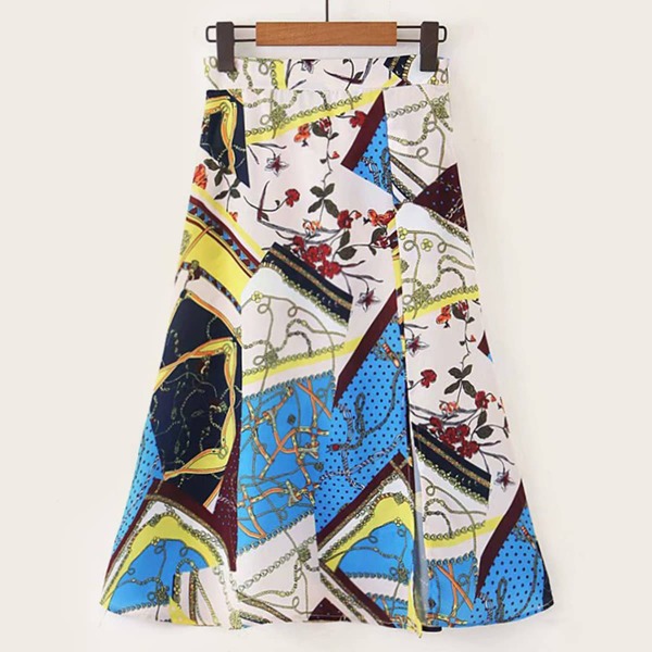 

Scarf Print Split Front Skirt