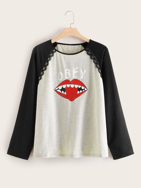 

Plus Two Tone Lace Panel Figure Graphic Tee, Multicolor