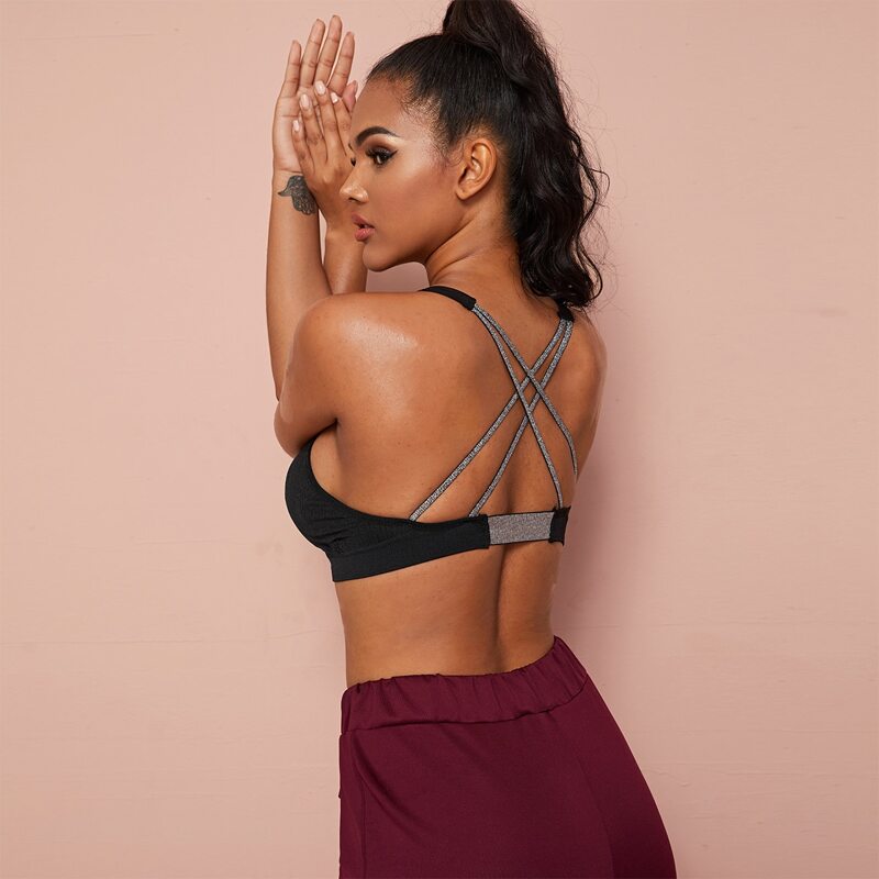 

Light Support Criss Cross Back Sports Bra, Black