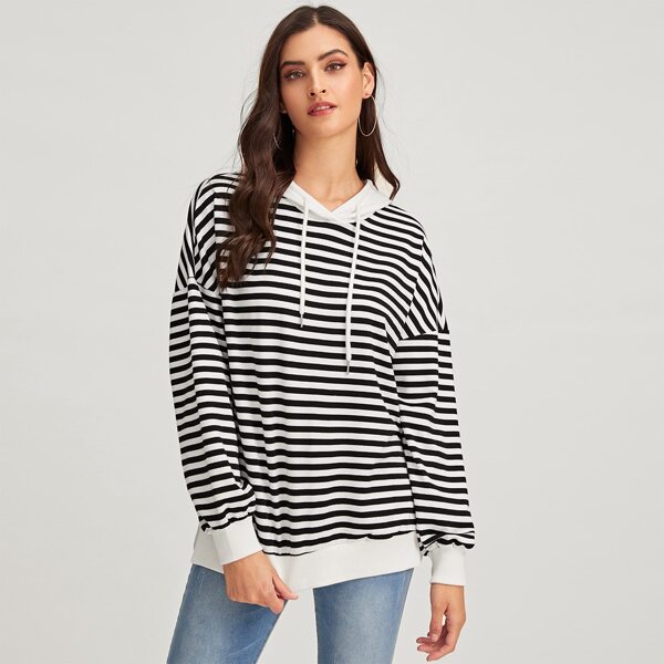 

Solid Hood Split Hem Striped Sweatshirt, Black and white