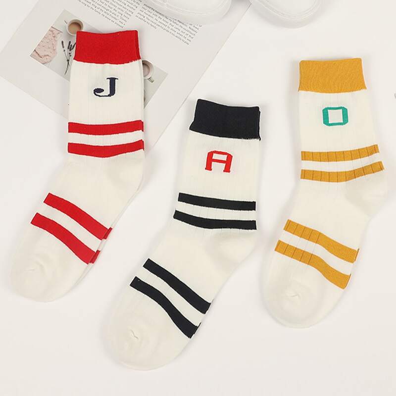 

3pairs Letter Pattern Socks, Multicolor