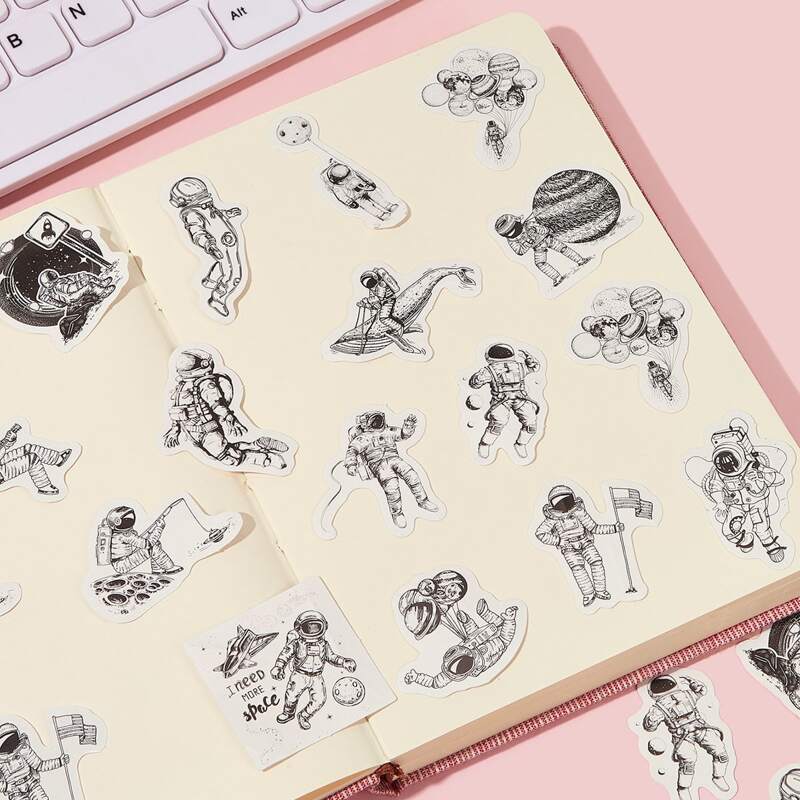

45pcs Cartoon Astronaut Print Sticker