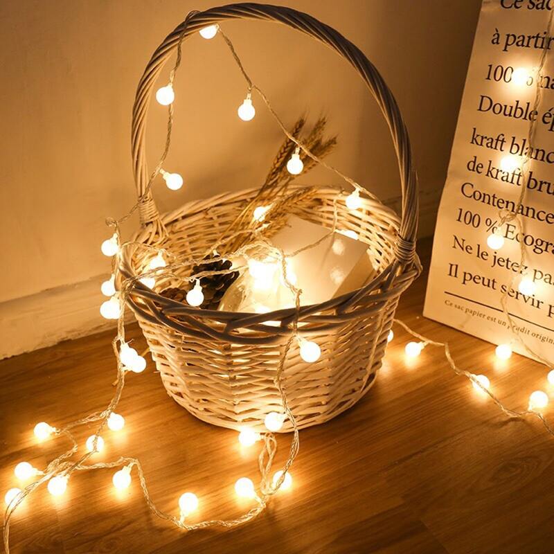 

Round Bulb String Light, White