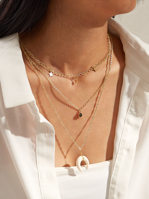 

Moon & Star Charm Layered Necklace 1pc, Gold