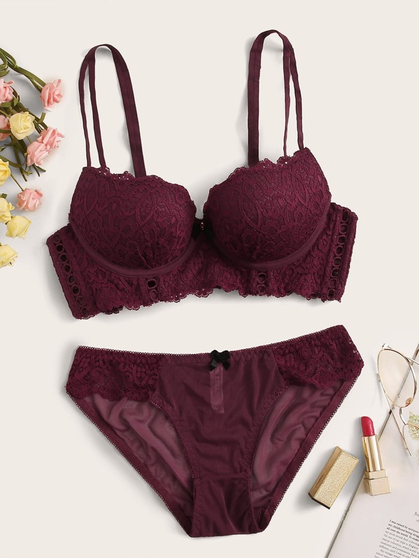 

Floral Lace Underwire Lingerie Set, Burgundy