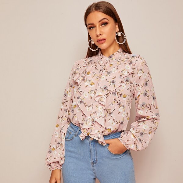 

Jabot Collar Buttoned Floral Print Shirt, Pink pastel