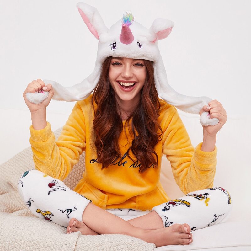 

Unicorn Design Fluffy Hat, Multicolor
