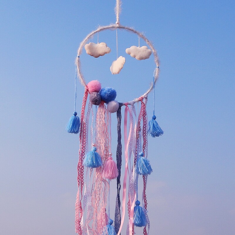 

Cloud Dream Catcher Decoration