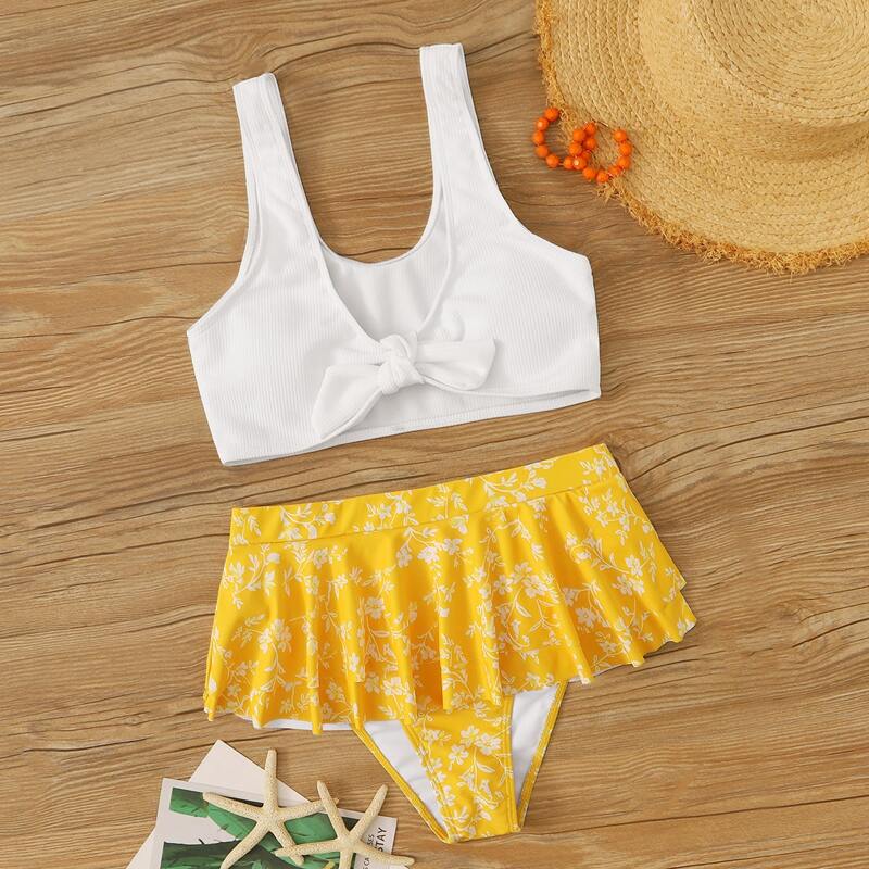 

Rib Knot Front Top With Floral Skorts Bikini Set, Multicolor