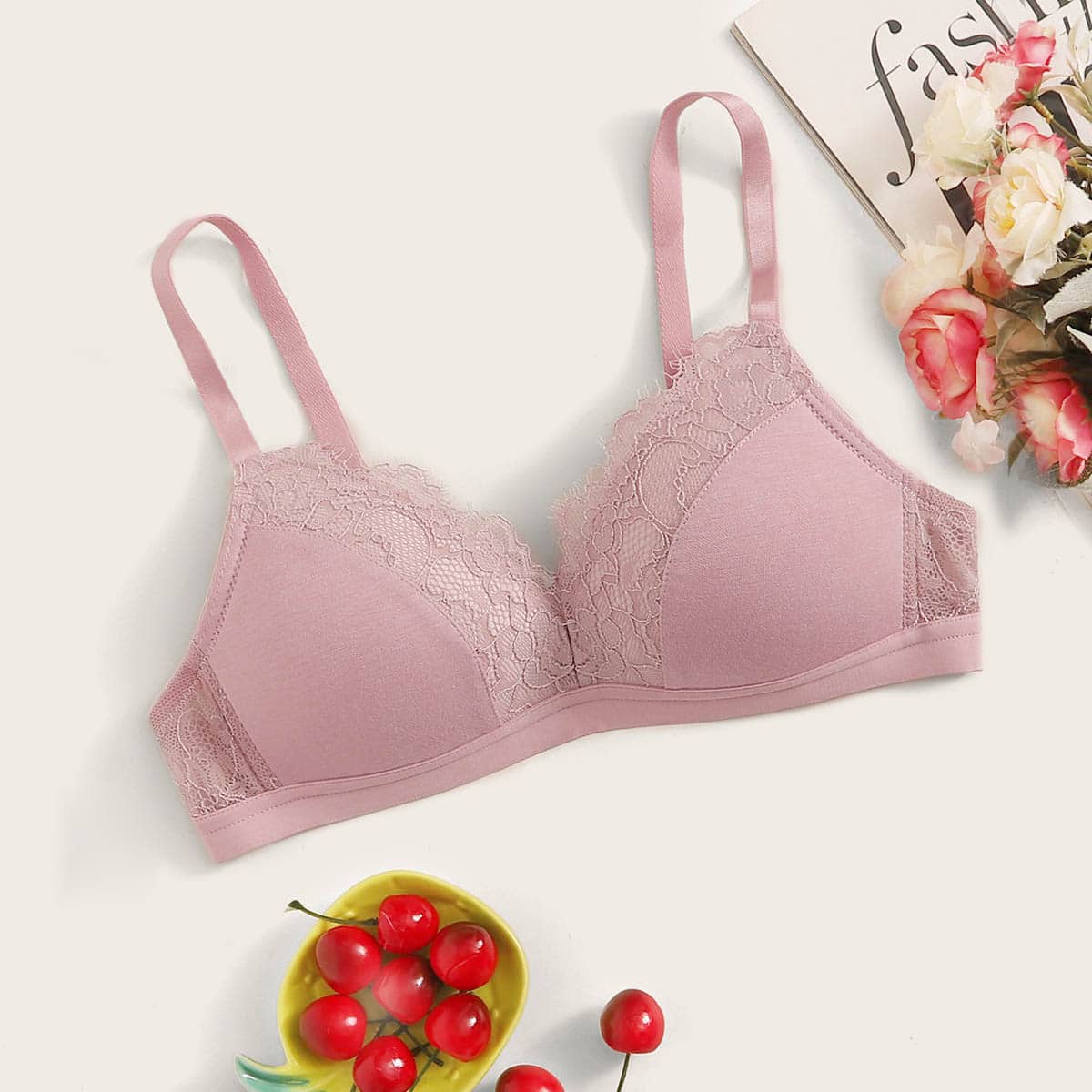 

Contrast Lace Adjustable Strap Bra, Pink