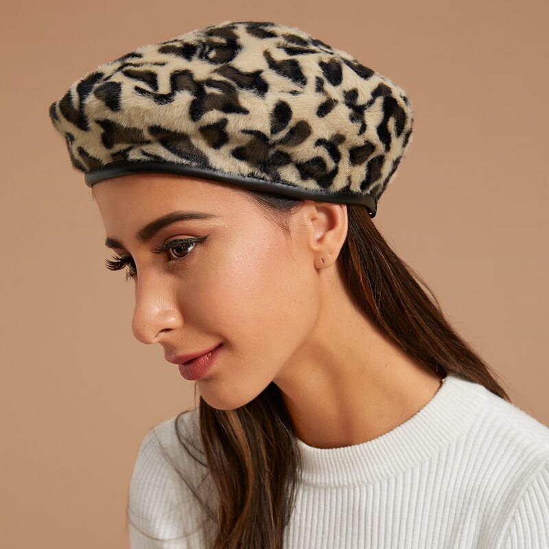 

Leopard Pattern Fluffy Berets, Multicolor