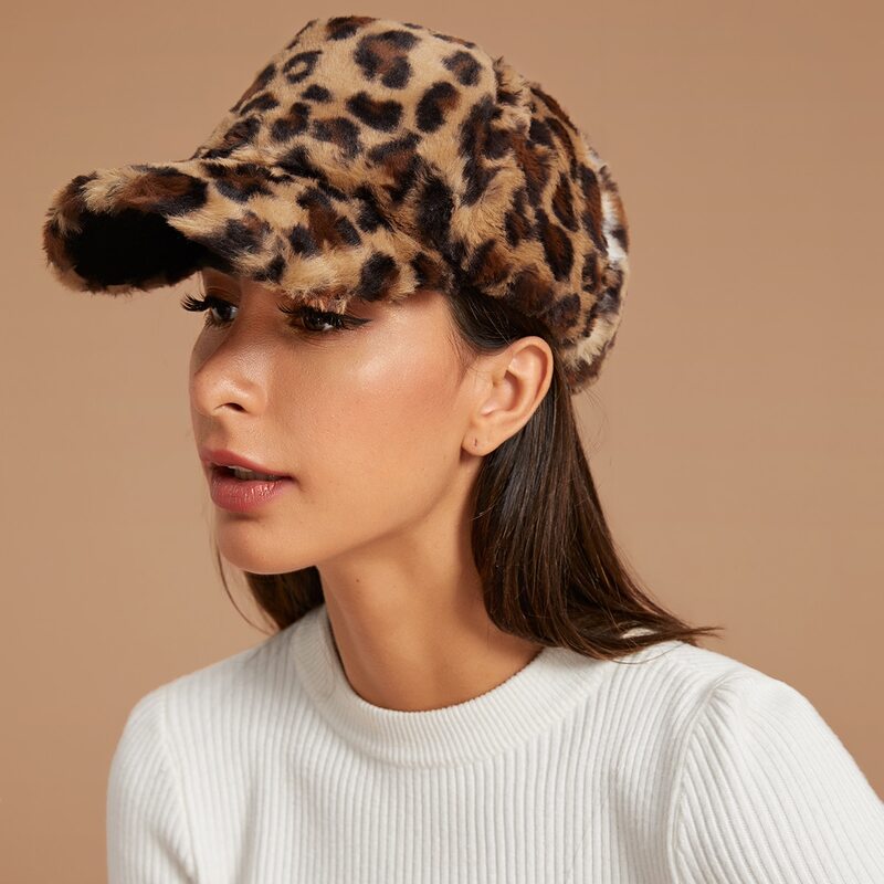 

Leopard Pattern Fluffy Baseball Cap, Multicolor