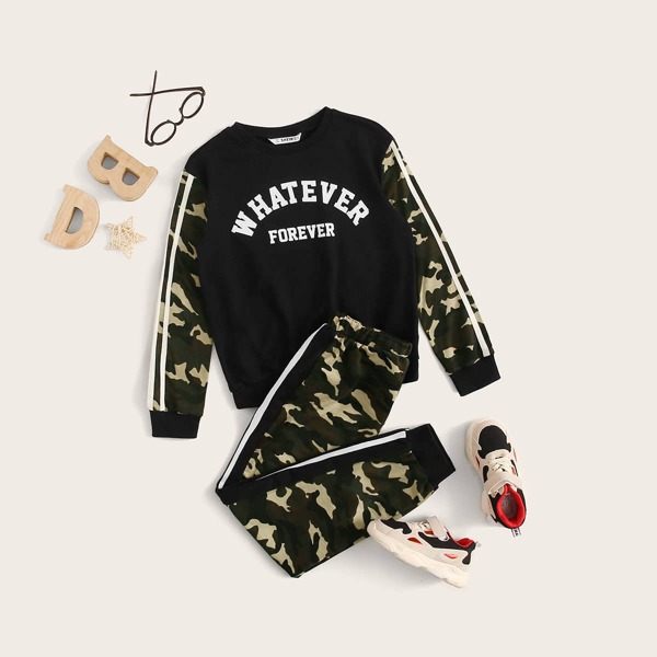 

Girls Slogan Graphic Striped Side Camo Pullover & Joggers Set, Multicolor