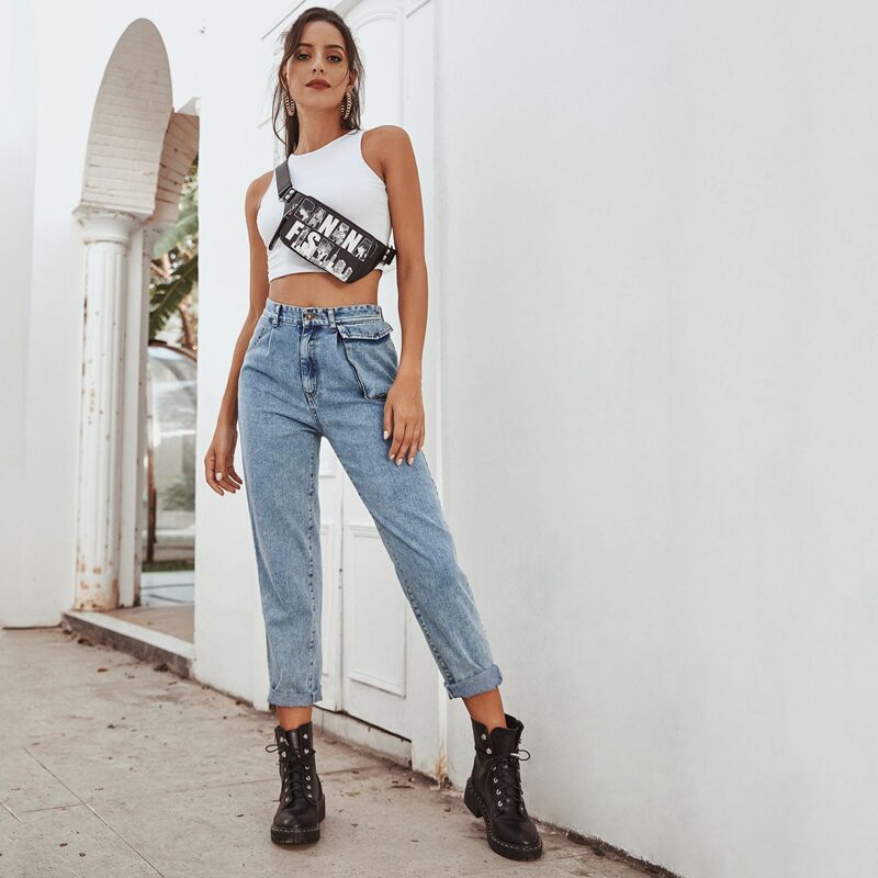 

Pocket Detail Solid Mom Jeans, Light wash